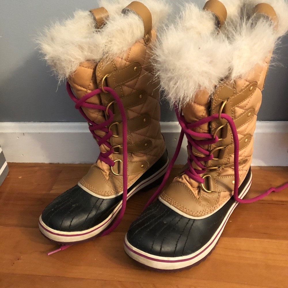 Sorel Tofino Boots